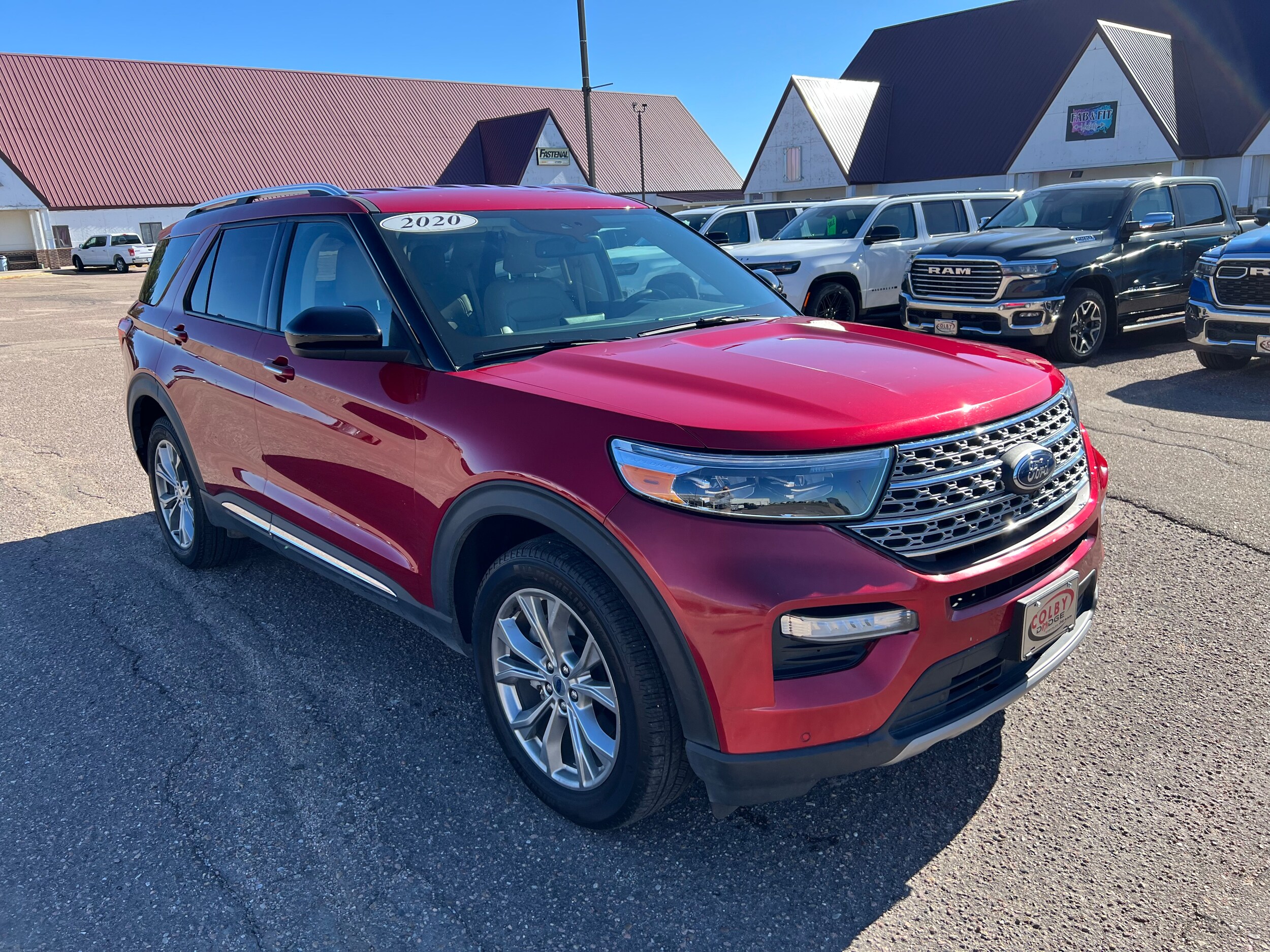 2024 Ford Explorer Limited photo 4