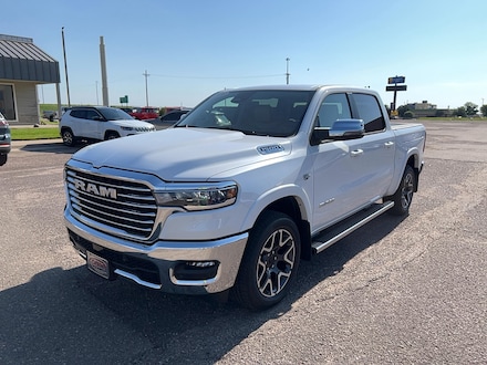 2026 Ram 1500 LARAMIE CREW CAB 4X4 5'7 BOX Pickup
