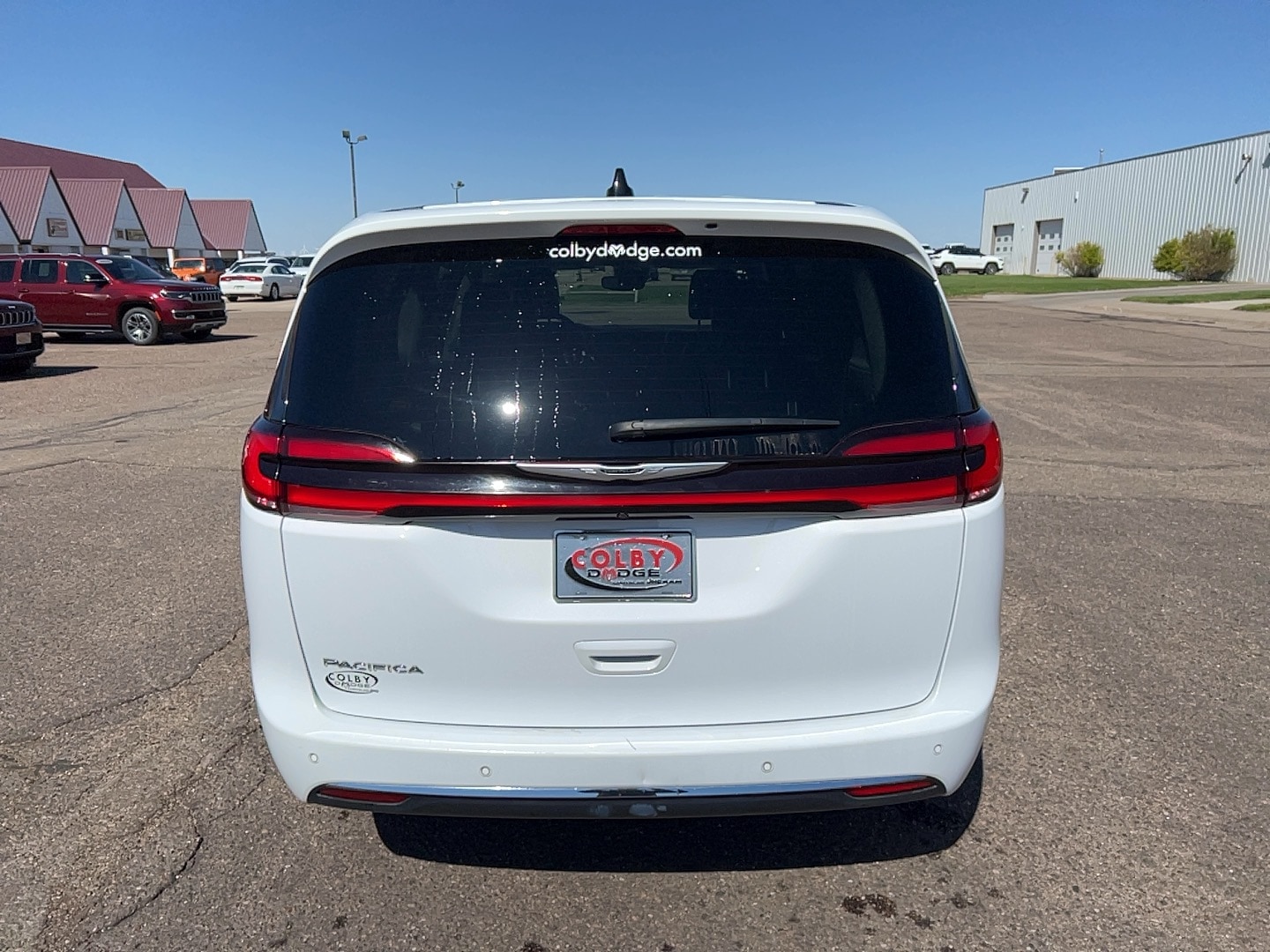 2024 Chrysler Pacifica Touring L - Photo 6