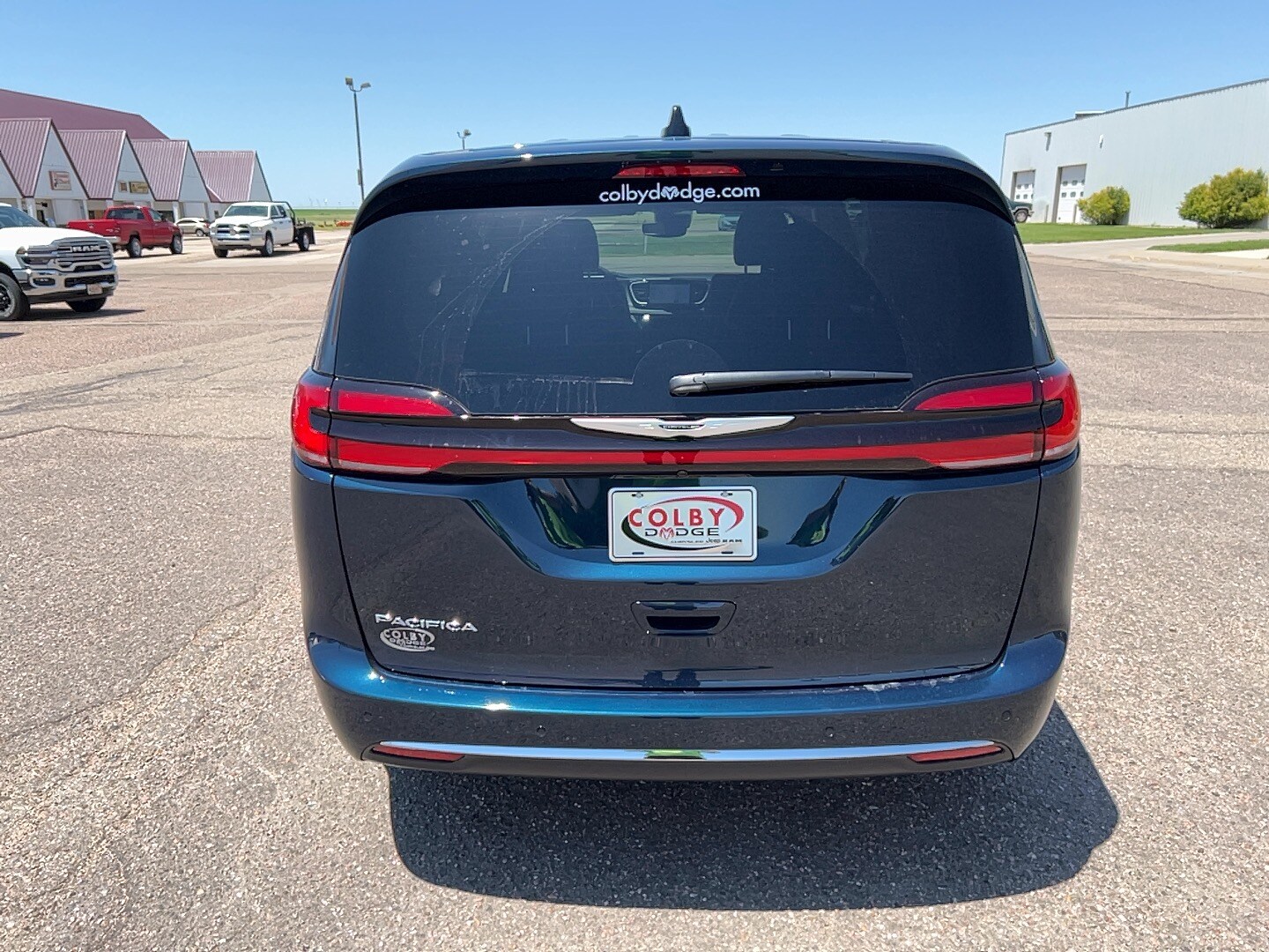 2025 Chrysler Pacifica Select - Photo 6