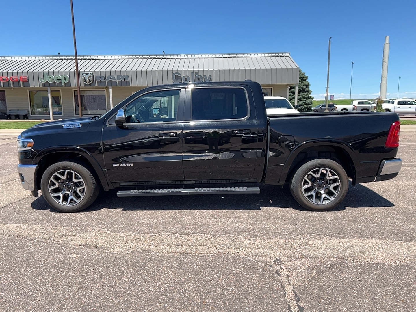 2025 RAM Ram 1500 Pickup Laramie - Photo 8
