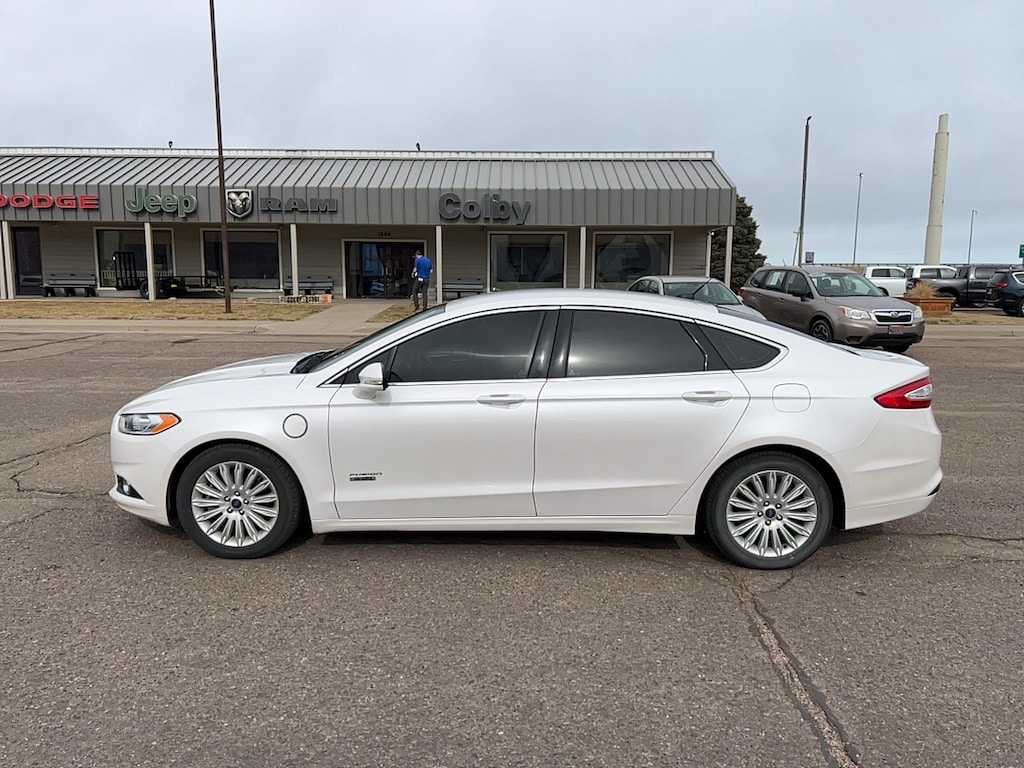 Used 2016 Ford Fusion Energi SE Luxury Sedan