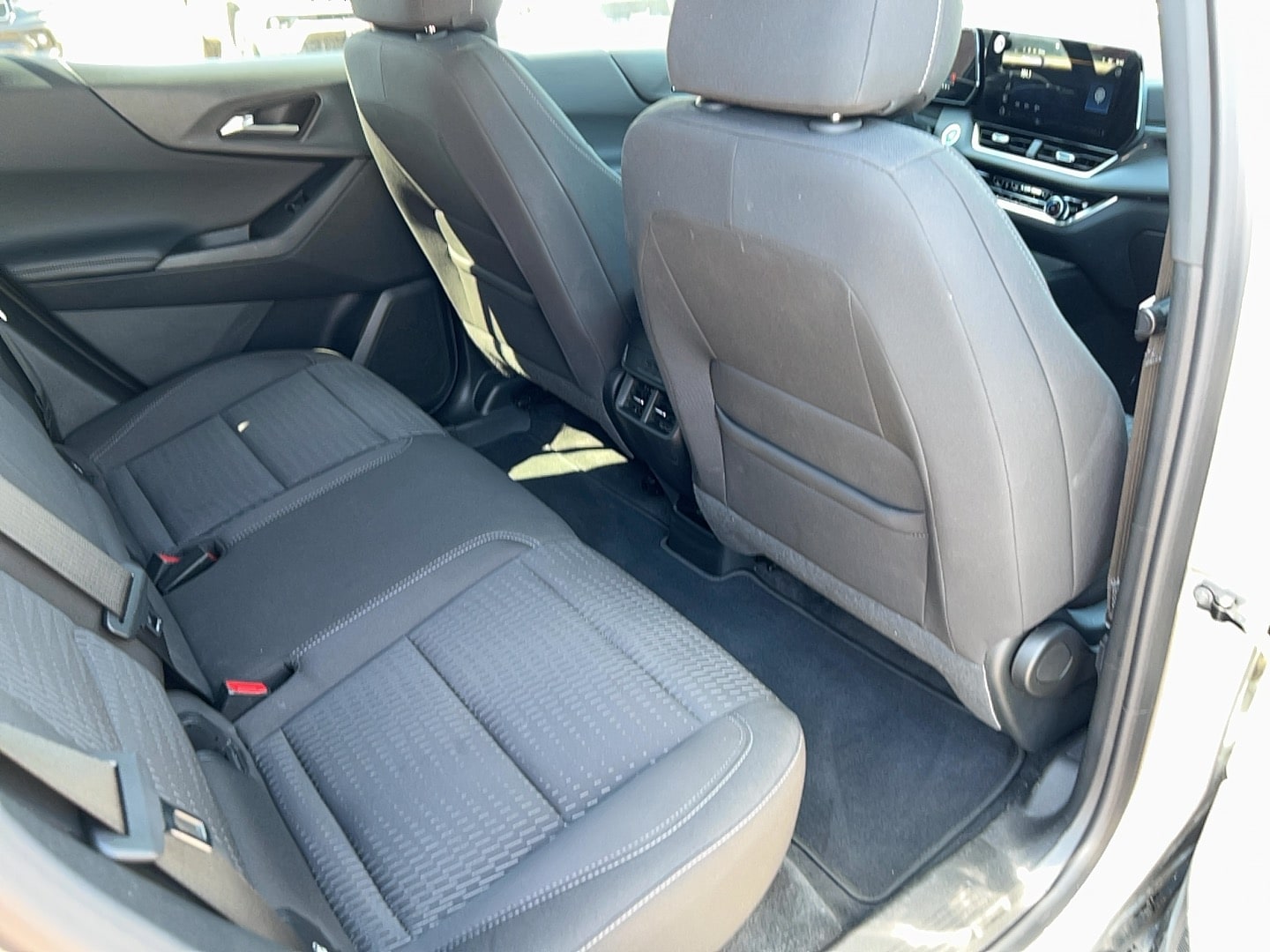 2025 Chevrolet Equinox LT - Photo 17