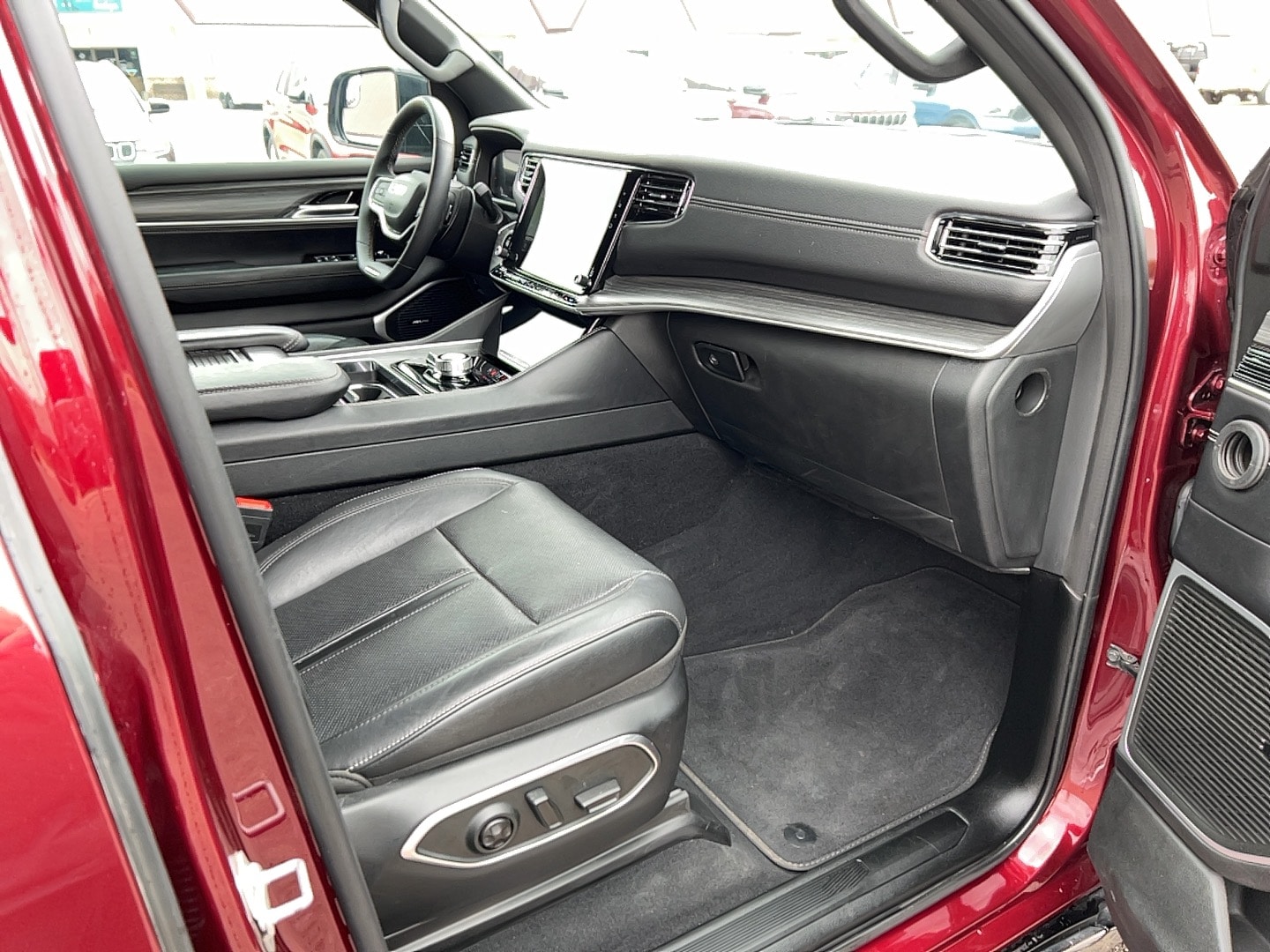 2023 Jeep Wagoneer Series II - Photo 21