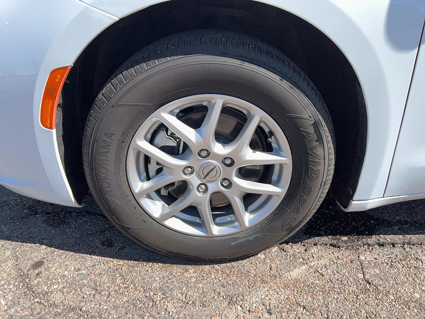 2024 Chrysler Pacifica Touring L - Photo 10