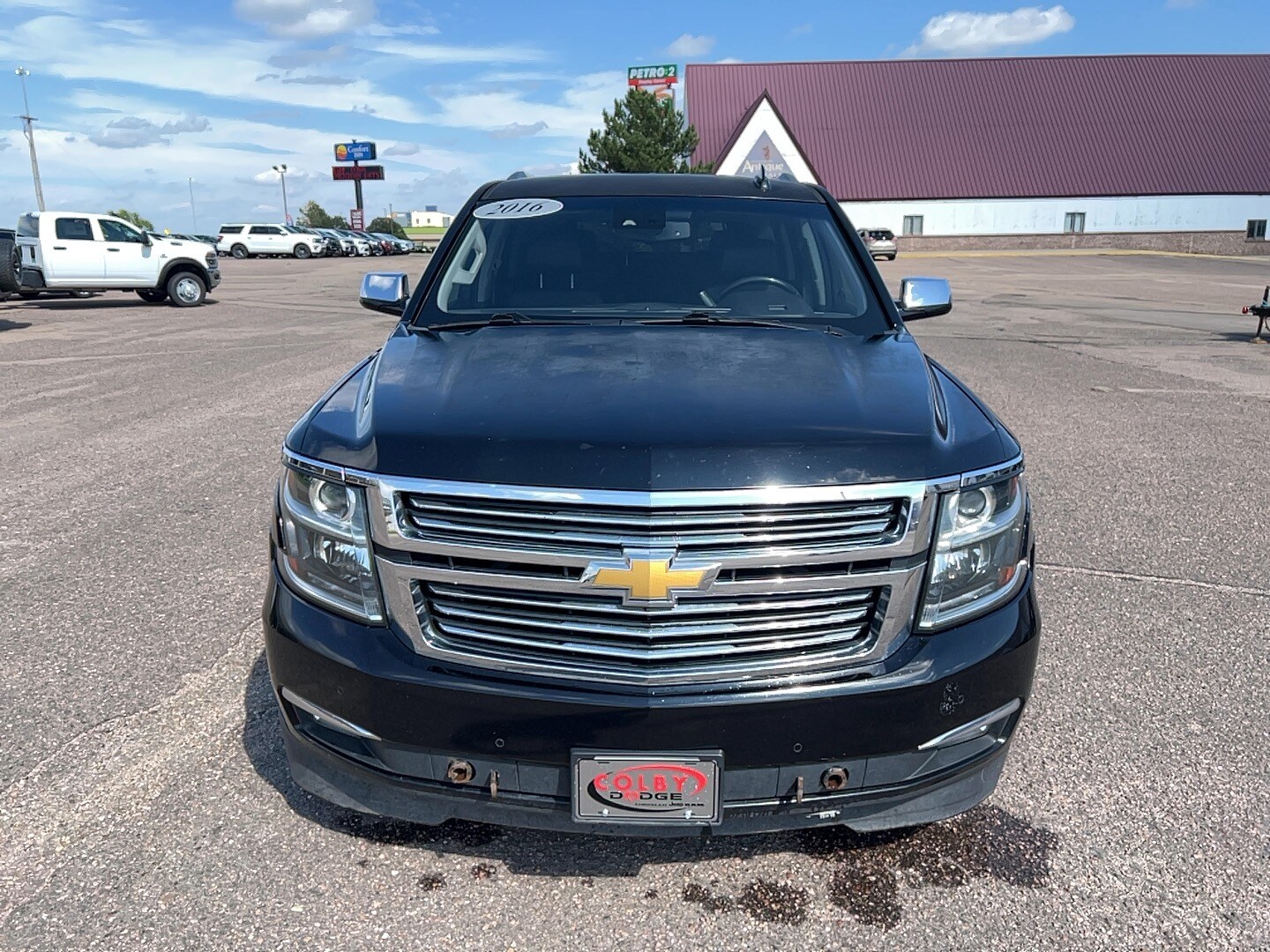 2016 Chevrolet Tahoe LTZ photo 2