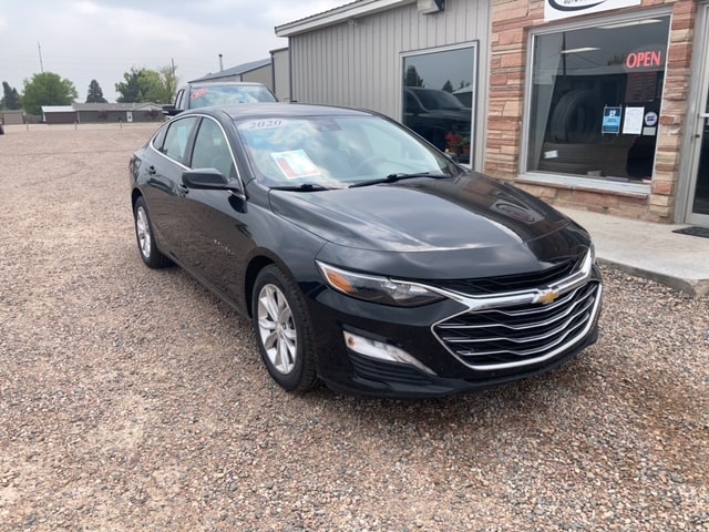 Used 2020 Chevrolet Malibu 1LT with VIN 1G1ZD5ST5LF063315 for sale in Colby, KS