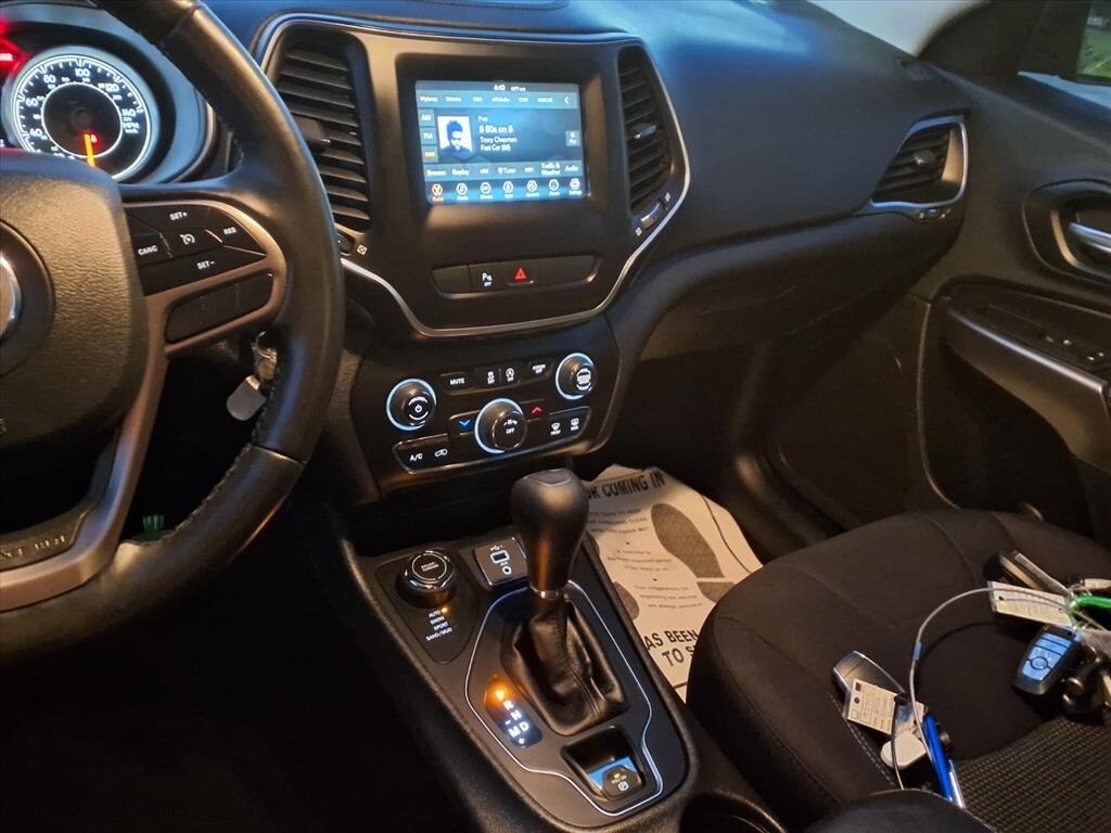 2020 Jeep Cherokee Latitude photo 3