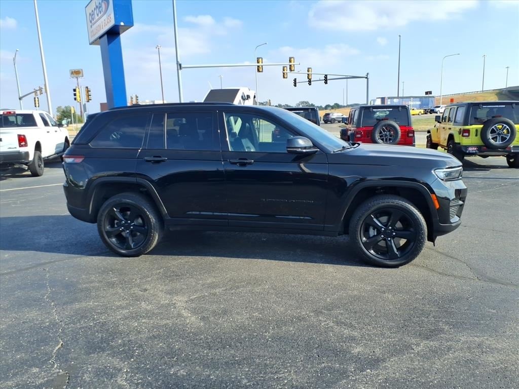 Used 2024 Jeep Grand Cherokee Altitude X SUV