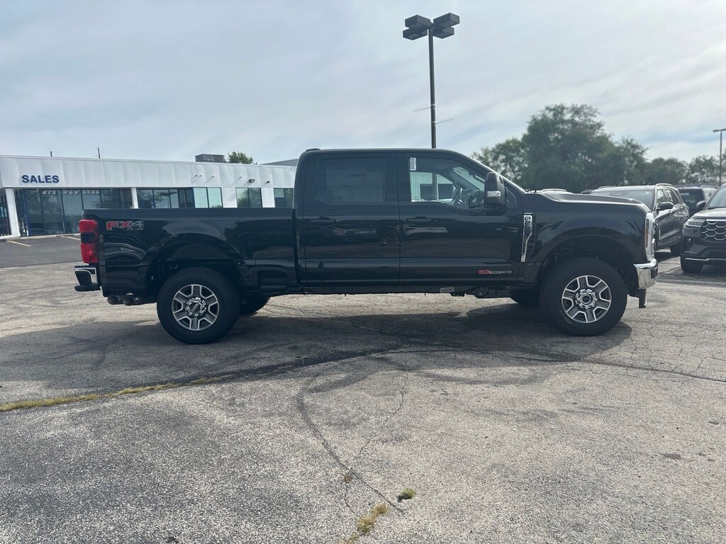 New 2027 Ford F-250SD Lariat Truck