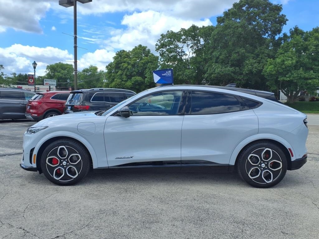 2023 Ford Mustang Mach-E GT photo 4