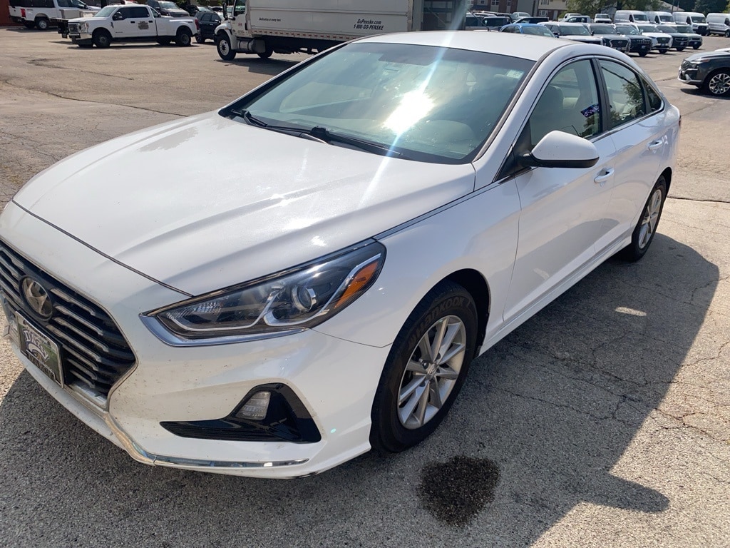 Used 2018 Hyundai Sonata SE with VIN 5NPE24AF1JH707400 for sale in Manteno, IL