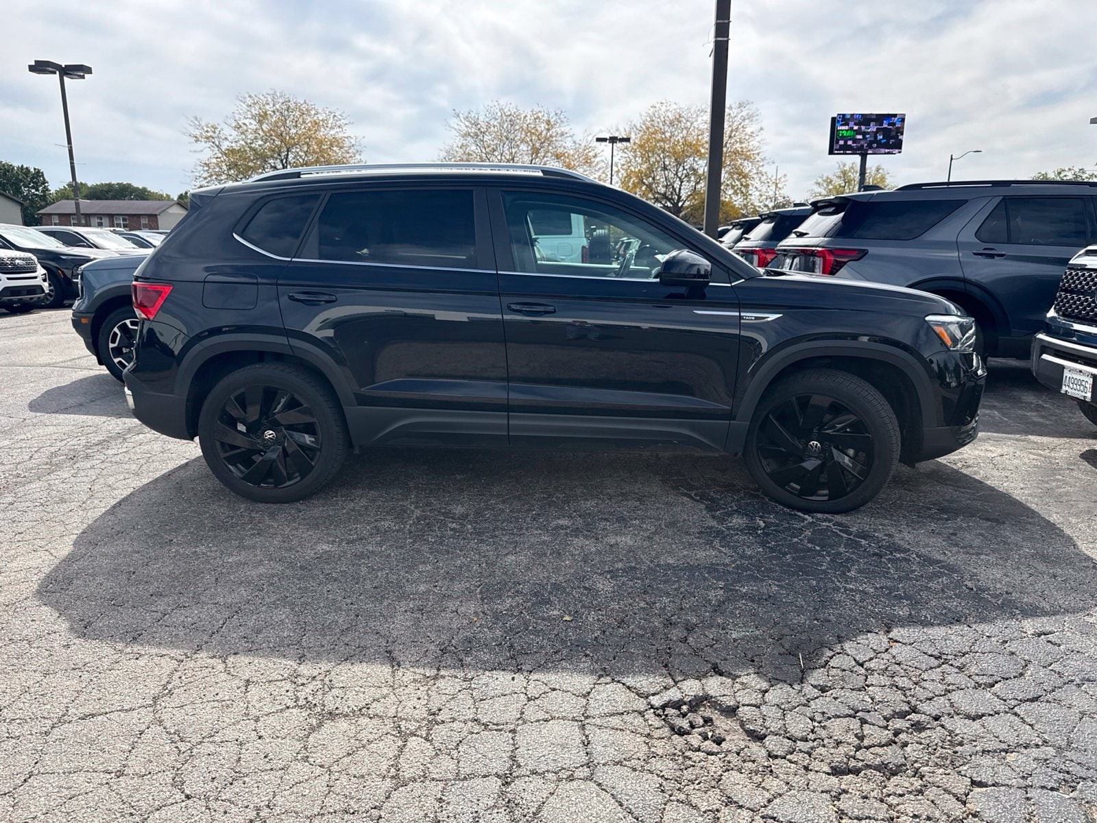 2024 Volkswagen Taos