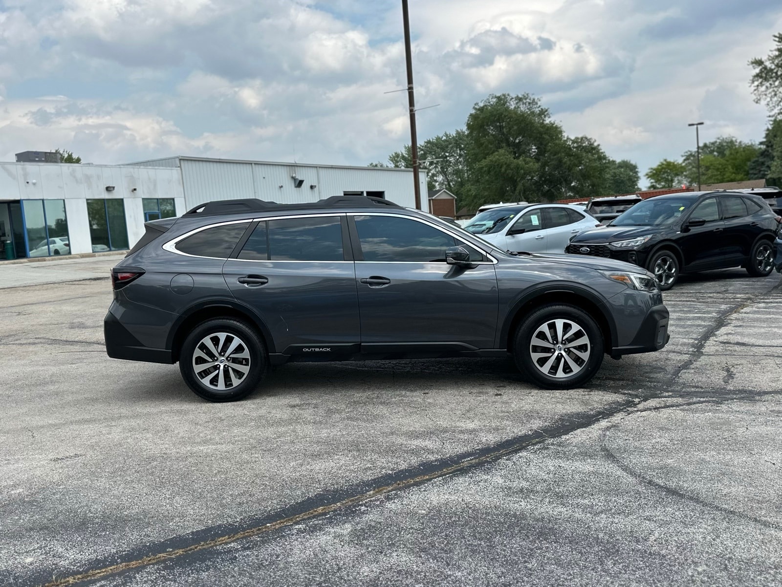 Used 2021 Subaru Outback Premium with VIN 4S4BTAFCXM3228918 for sale in Manteno, IL