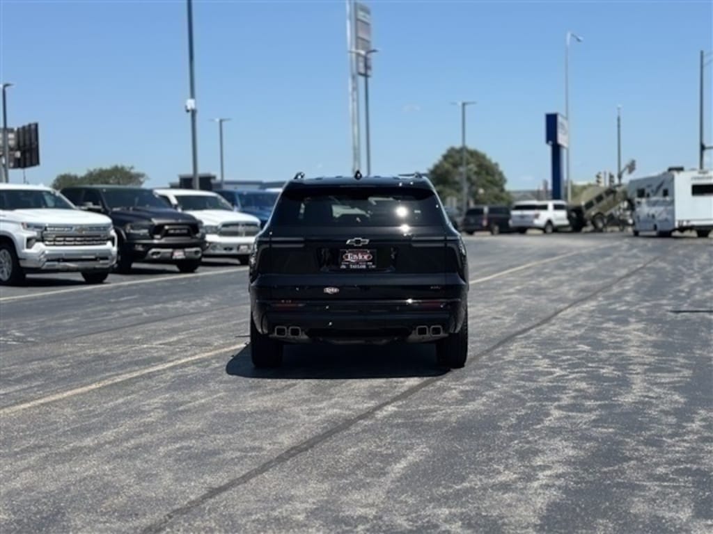 Used 2024 Chevrolet Traverse RS SUV