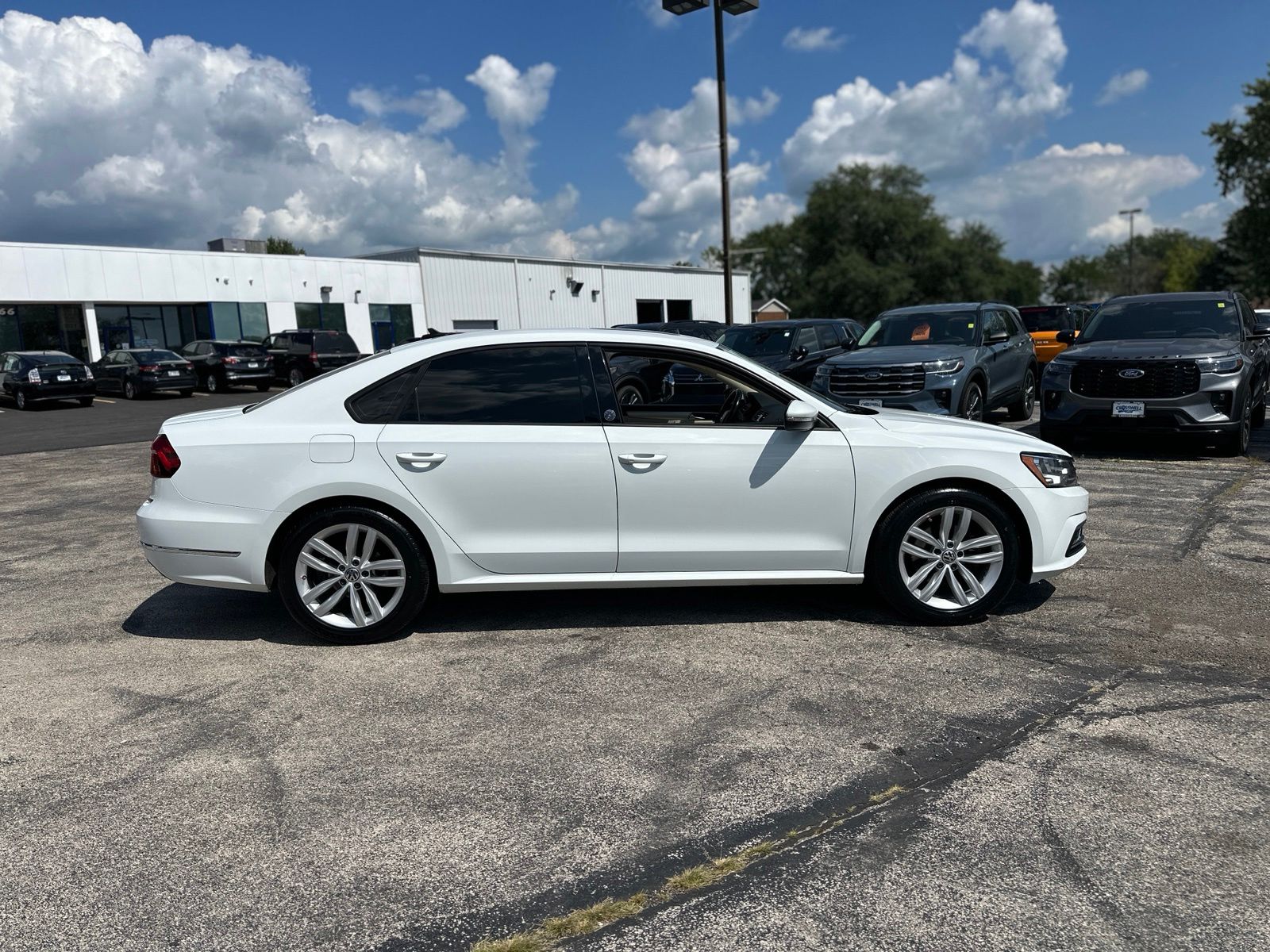 1VWLA7A35KC012025
