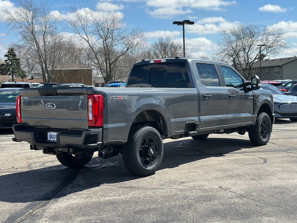 2026 Ford F-350 photo 4