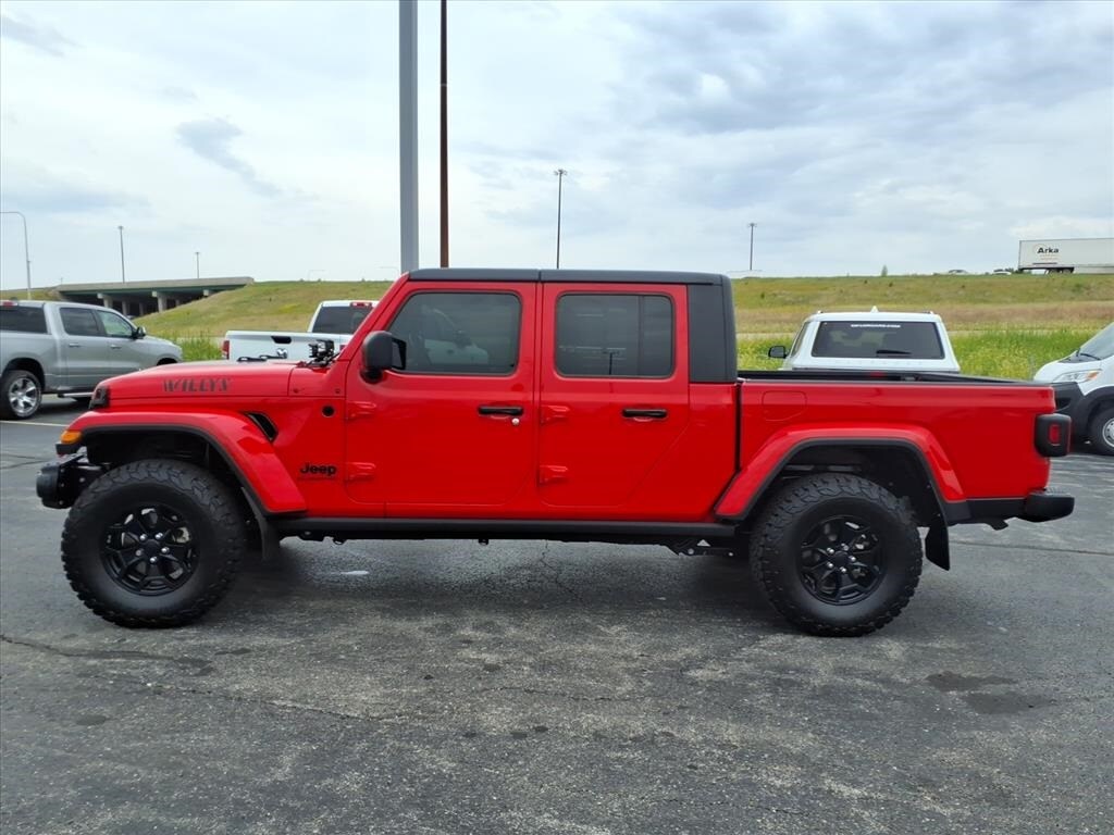2021 Jeep Gladiator Willys photo 4