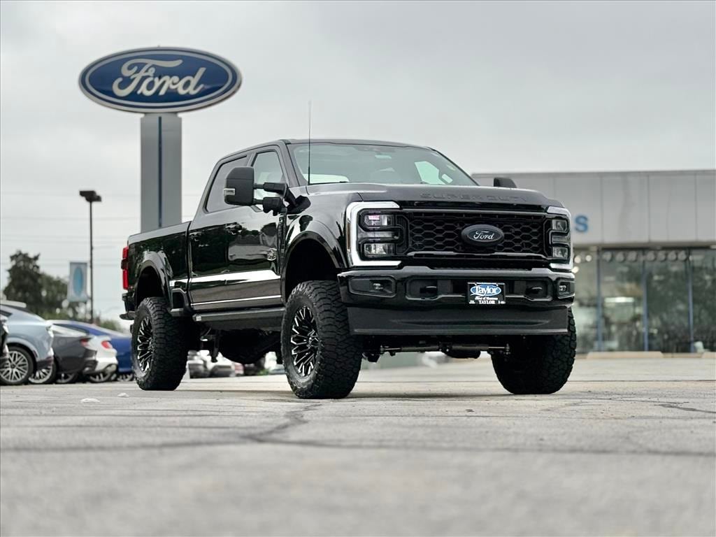 2025 Ford F-250 Super Duty XLT's photo