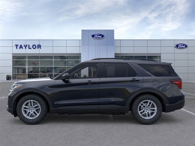 2026 Ford Explorer photo 2