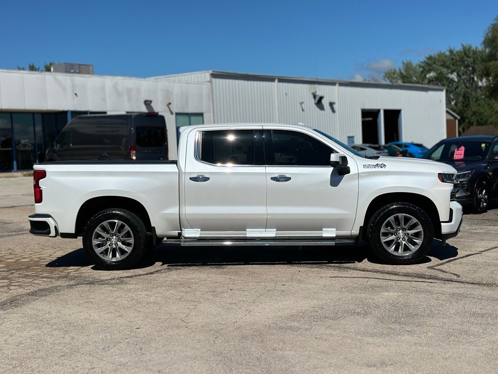 Used 2019 Chevrolet Silverado 1500 High Country with VIN 1GCUYHED0KZ164447 for sale in Manteno, IL