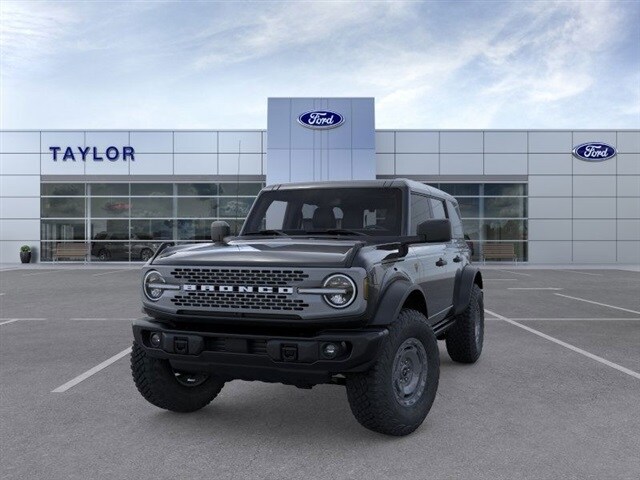 2025 Ford Bronco Badlands photo 2