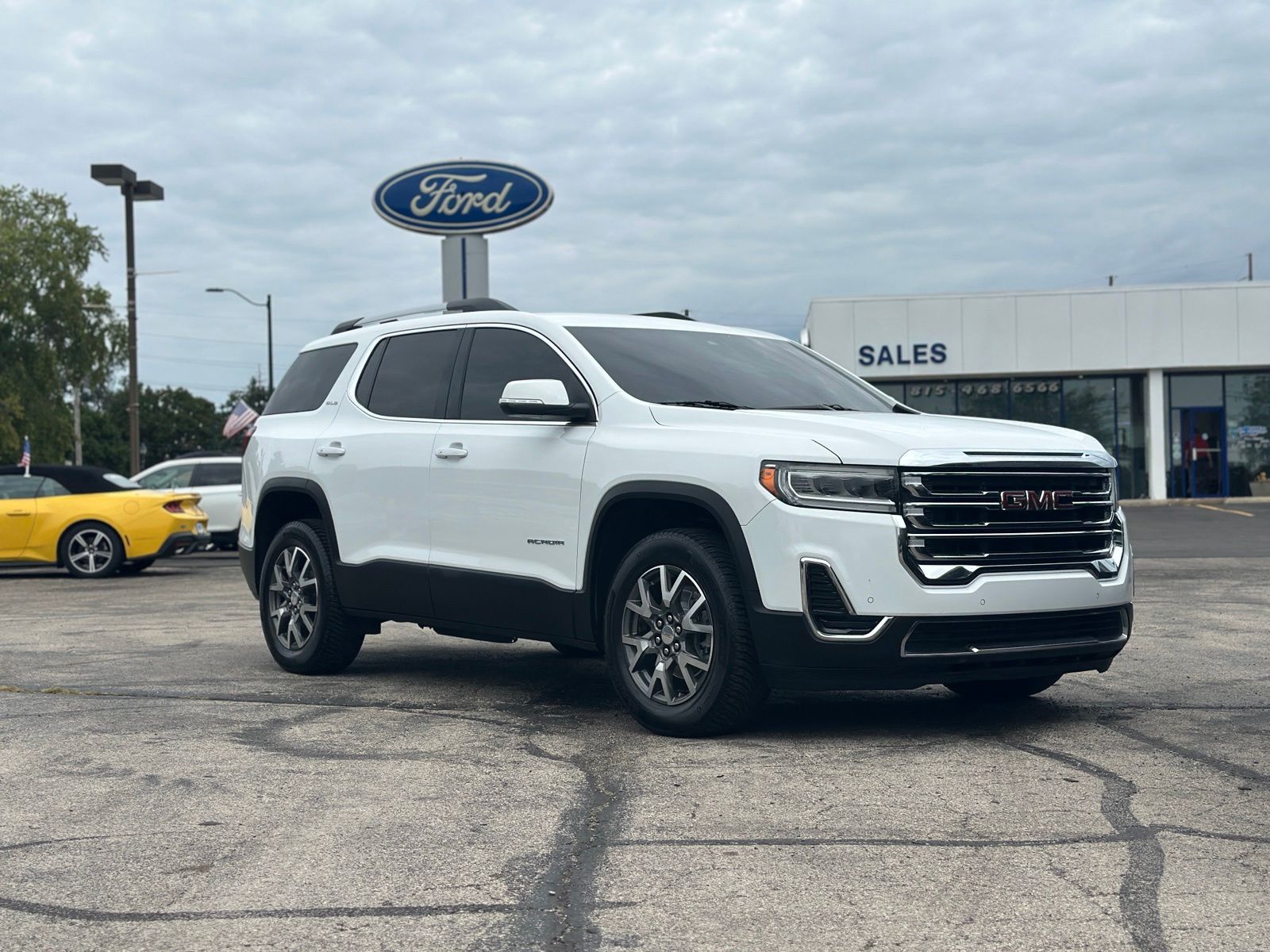 2023 GMC Acadia