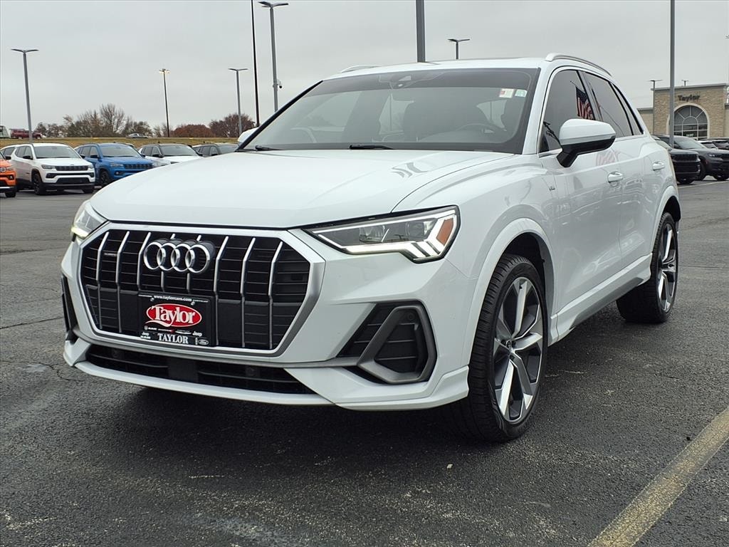 2021 Audi Q3 S Line Premium Plus's photo