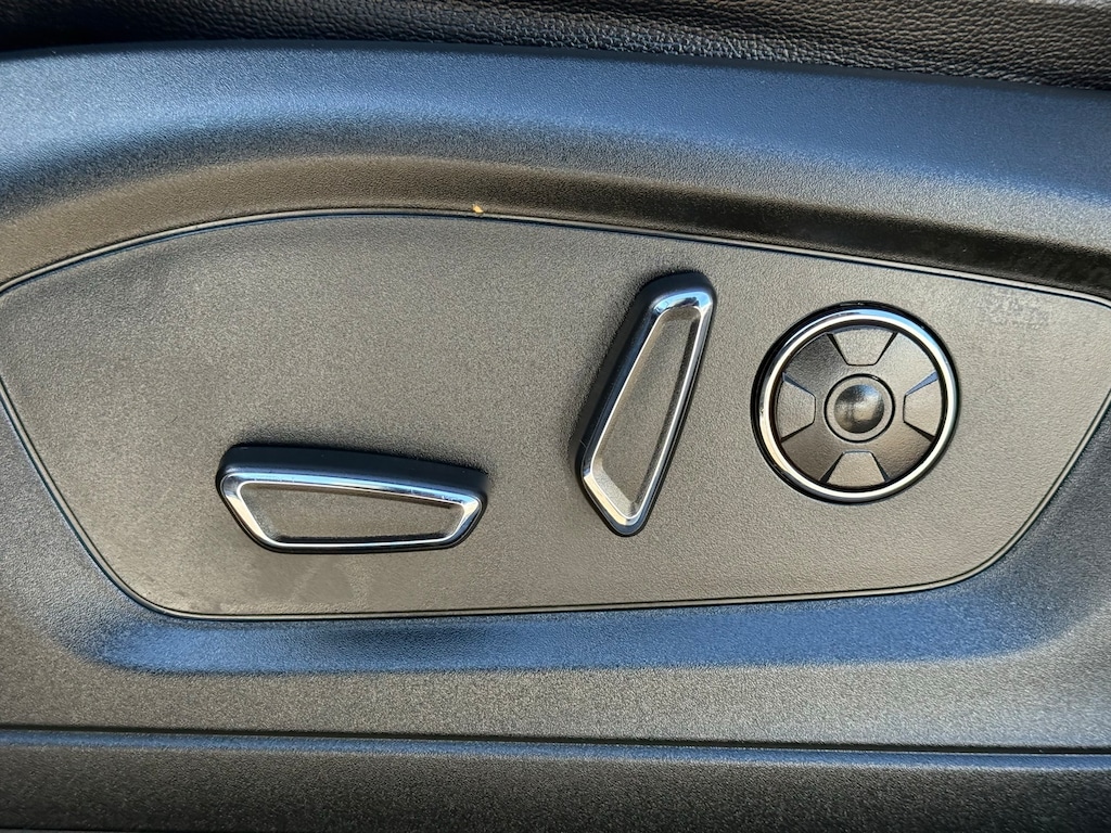 2020 Ford Explorer ST photo 4