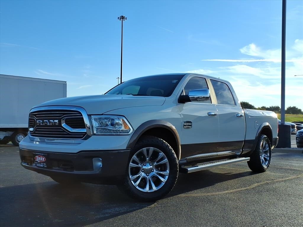2018 Ram 1500 Laramie Longhorn photo 2
