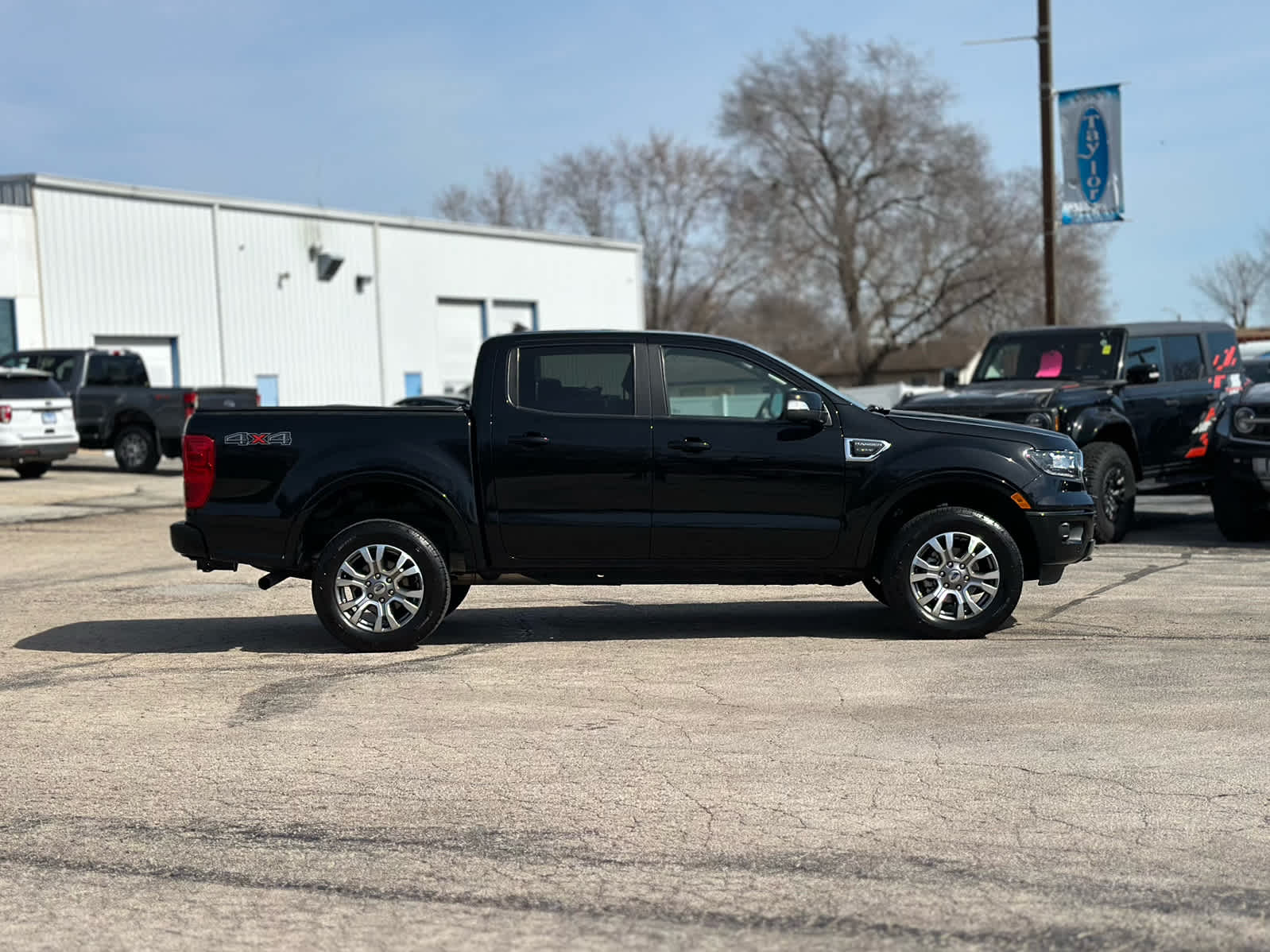 Used 2020 Ford Ranger Lariat with VIN 1FTER4FH0LLA30358 for sale in Manteno, IL