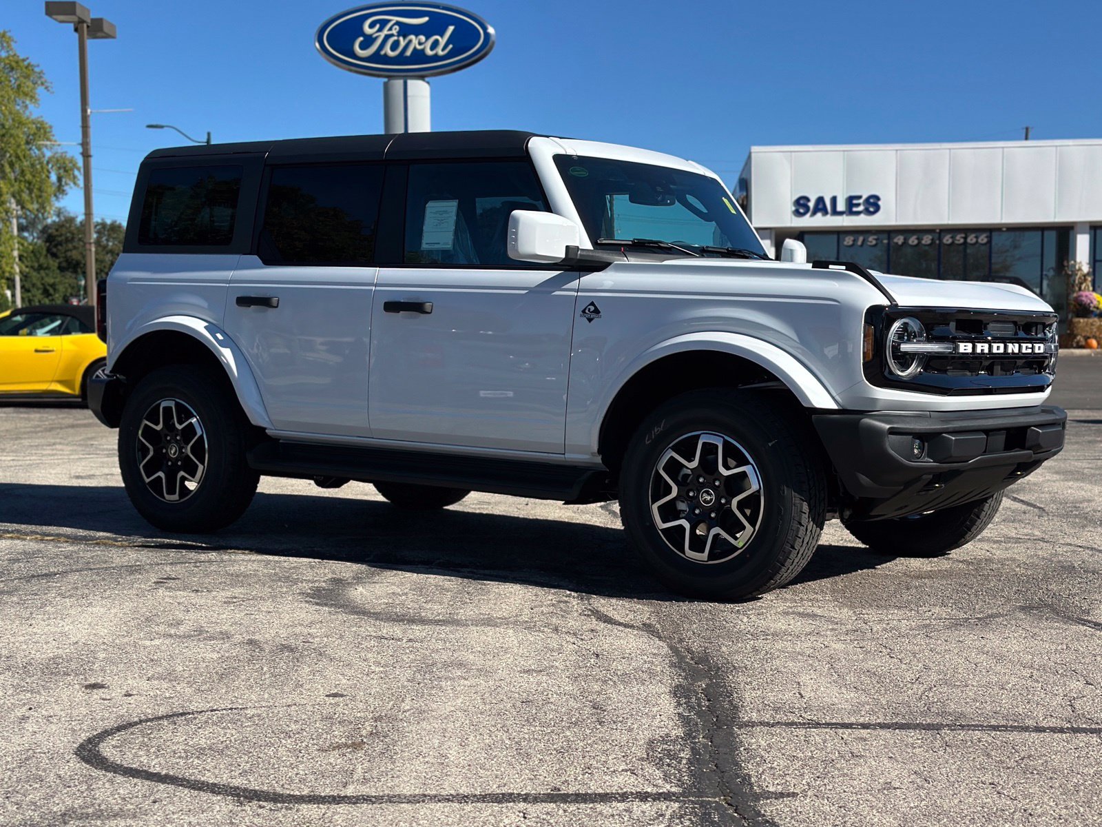 2026 Ford Bronco Outer Banks SUV