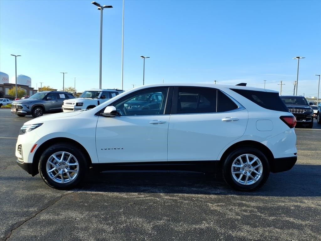 2023 Chevrolet Equinox LT photo 4