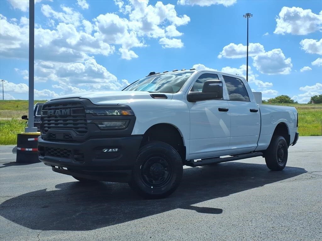 2025 Ram 2500 Tradesman photo 3