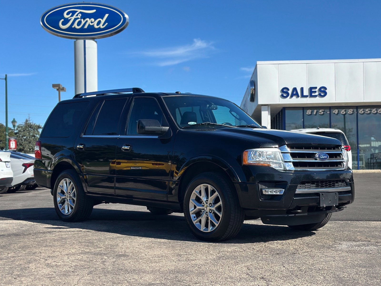 Used 2017 Ford Expedition Limited with VIN 1FMJU2AT0HEA29179 for sale in Manteno, IL