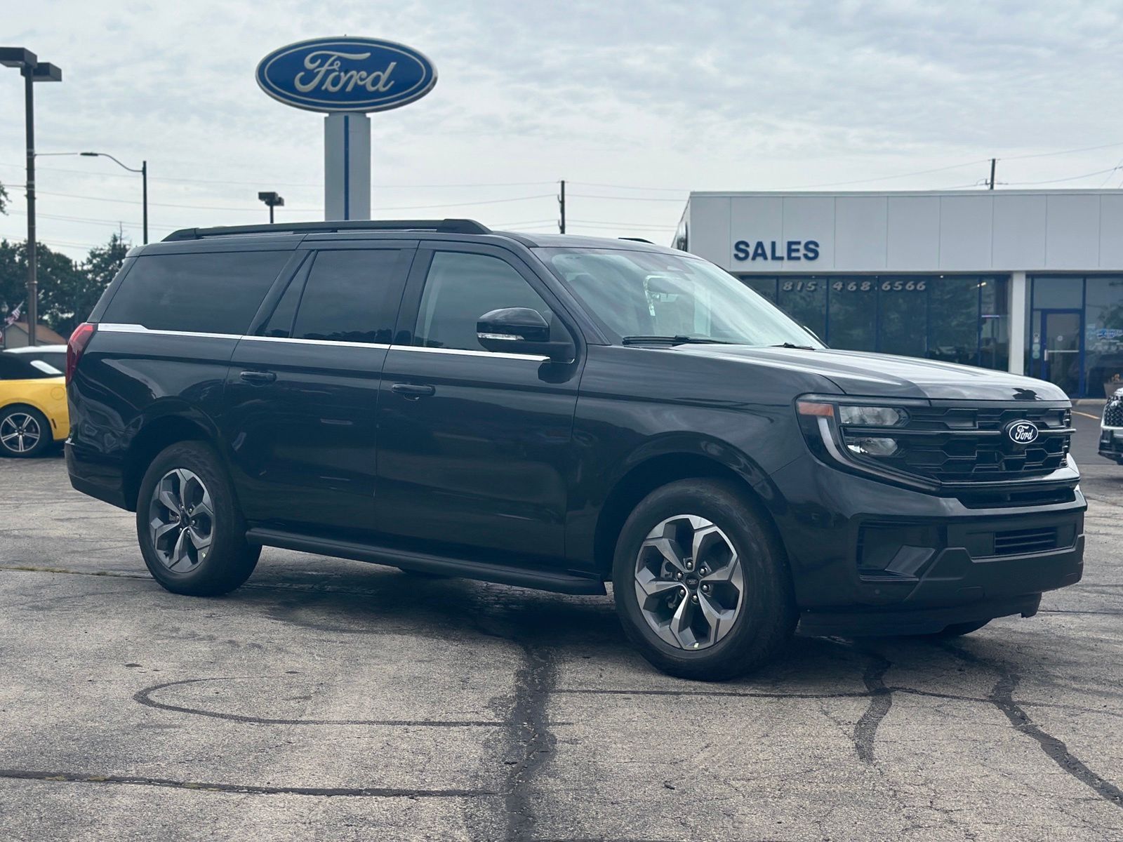 2027 Ford Expedition Max Active SUV