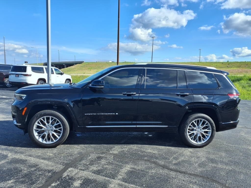 2023 Jeep Grand Cherokee L Summit photo 2