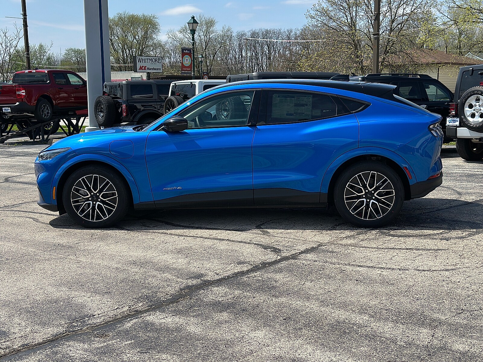 2025 Ford Mustang Mach-E Premium - Photo 6