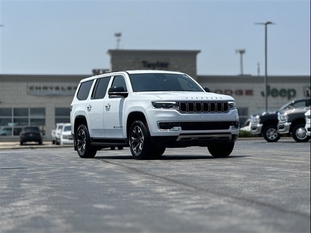 2024 Jeep Wagoneer Series III's photo