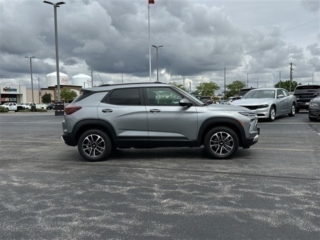 Used 2024 Chevrolet Trailblazer LT SUV