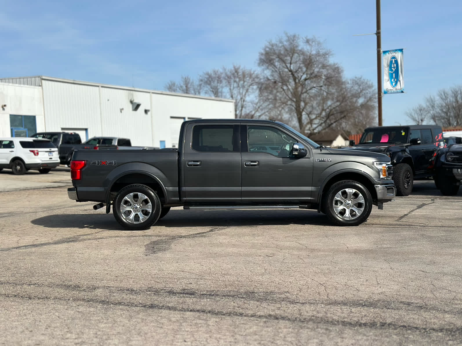 Used 2019 Ford F-150 Lariat with VIN 1FTEW1E48KKD26559 for sale in Manteno, IL
