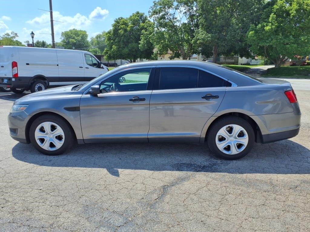 2014 Ford Taurus photo 4