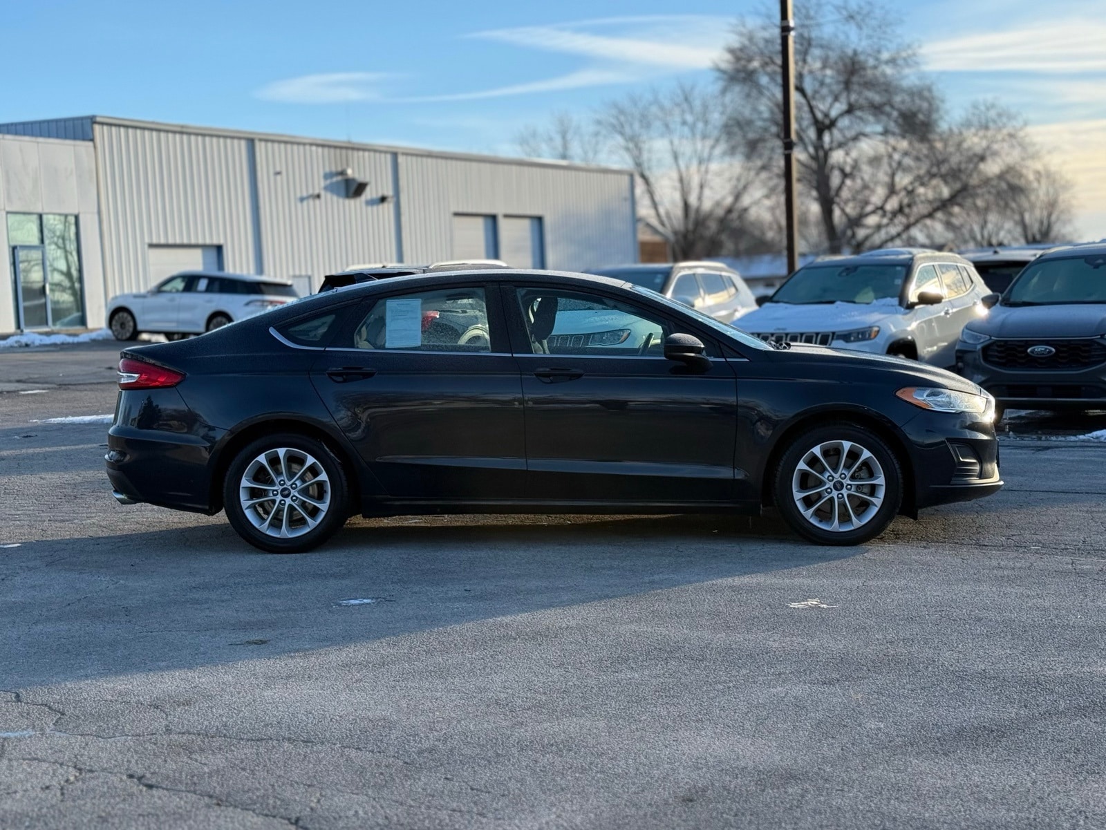 Used 2020 Ford Fusion SE with VIN 3FA6P0HD9LR170459 for sale in Manteno, IL