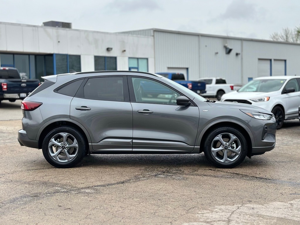 Used 2023 Ford Escape ST-Line with VIN 1FMCU0MN5PUA13641 for sale in Manteno, IL