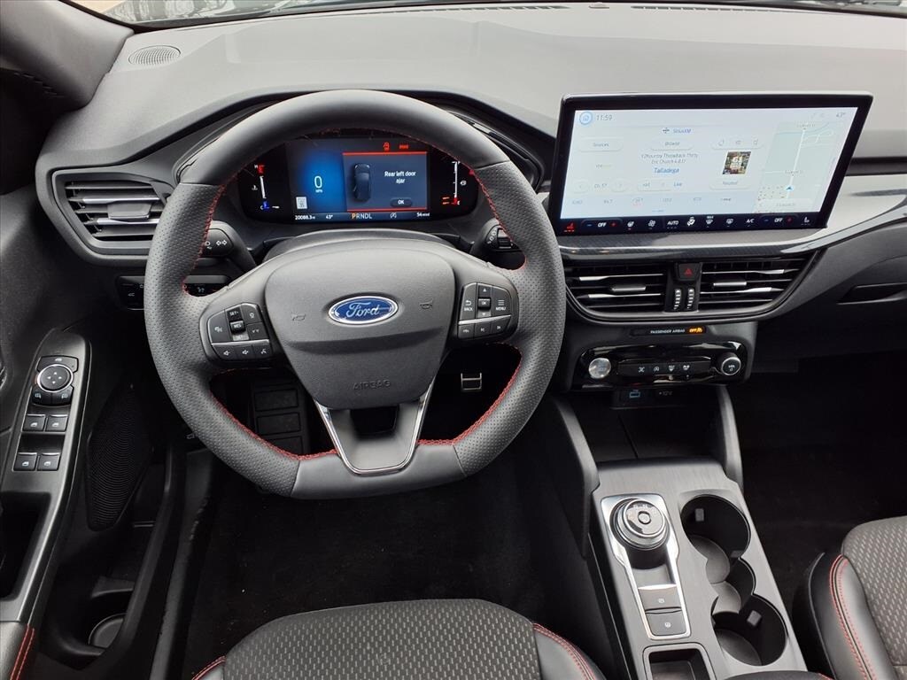 2023 Ford Escape ST-Line photo 2