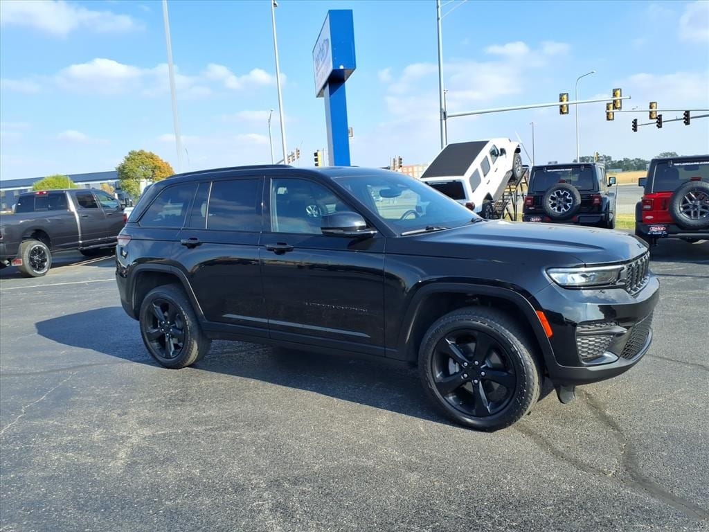 Used 2024 Jeep Grand Cherokee Altitude X SUV