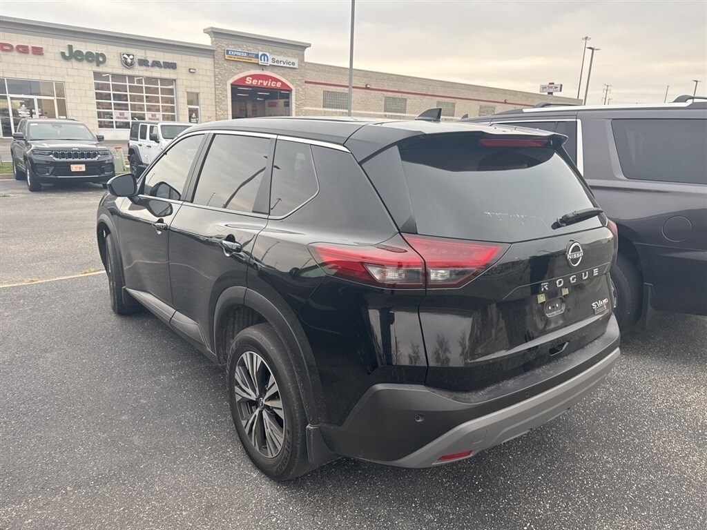 2023 Nissan Rogue SV photo 4