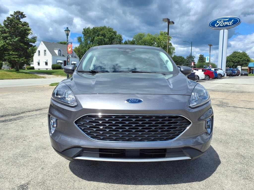 2022 Ford Escape SEL photo 2