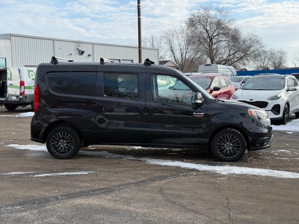 2016 Ram ProMaster City SLT Wagon photo 2