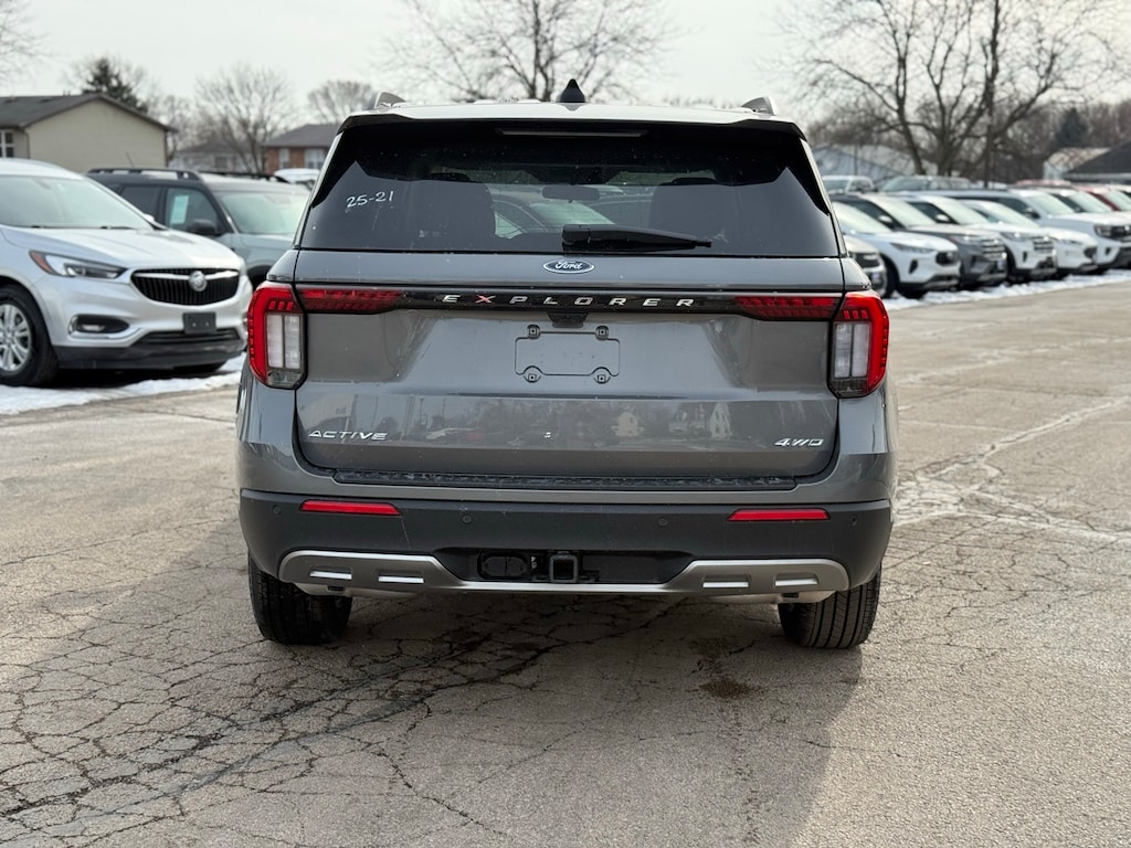 2026 Ford Explorer photo 4